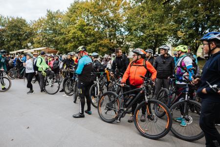 Otvoritev kolesarske CE-SˇT-SˇE-132